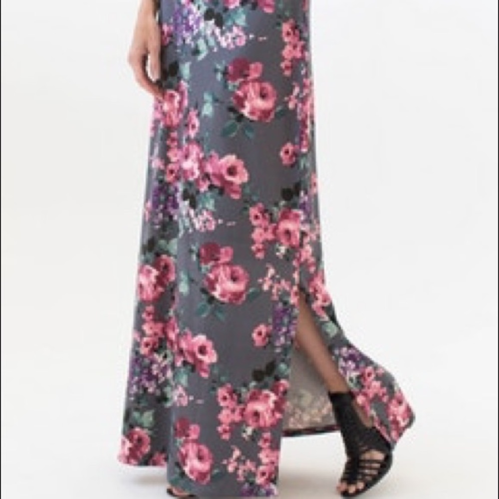Agnes & Dora Side Slit Maxi Skirt